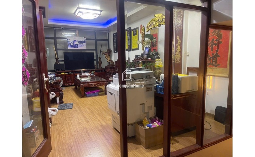 Bán nhà đẹp Ngọc Thuỵ- 52m - 5 tầng- Oto- không quy hoạch- ô chờ thang máy- 9 tỷ (Thương lượng)